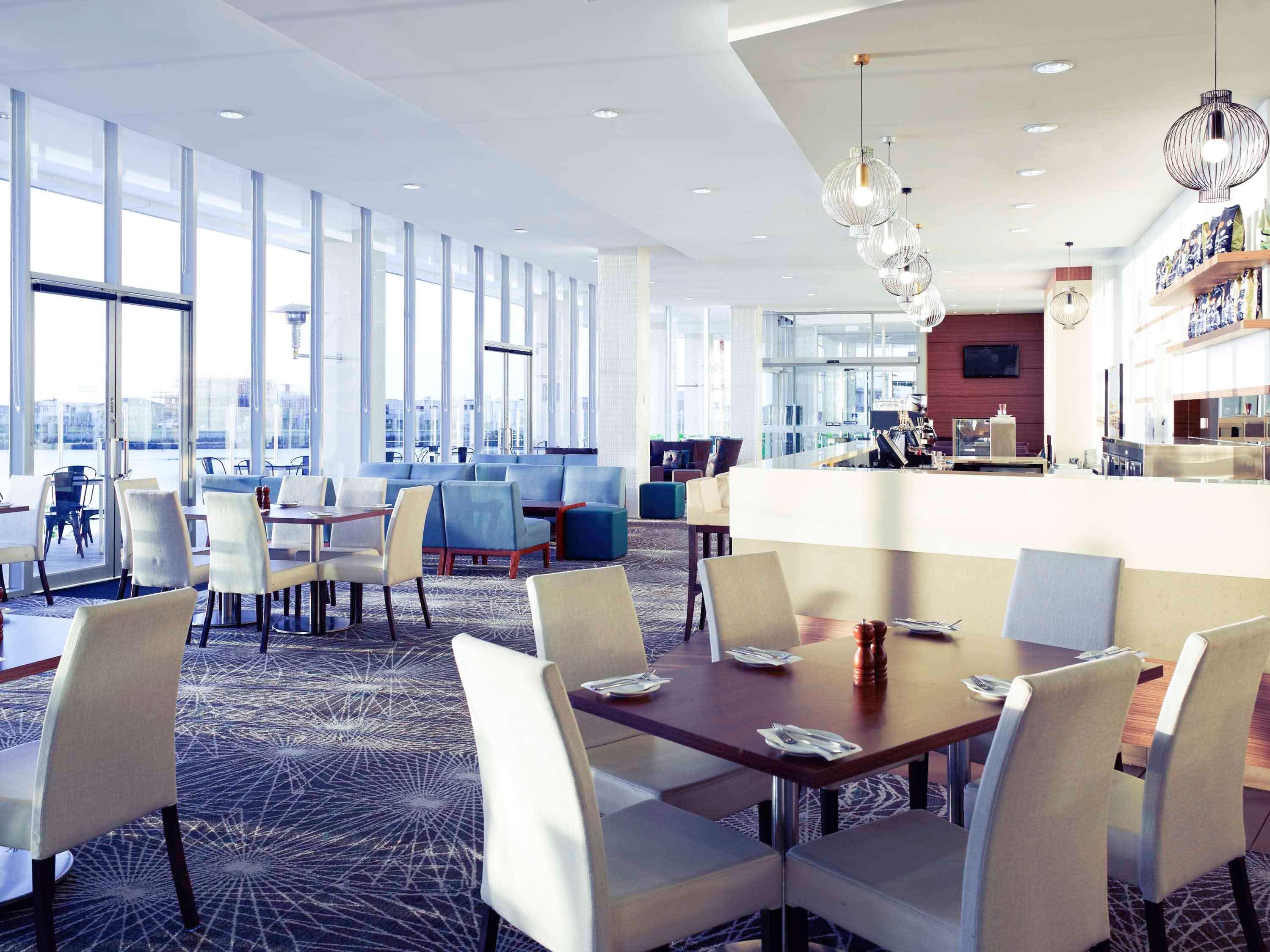 Mercure Melbourne Caroline Springs Exteriör bild