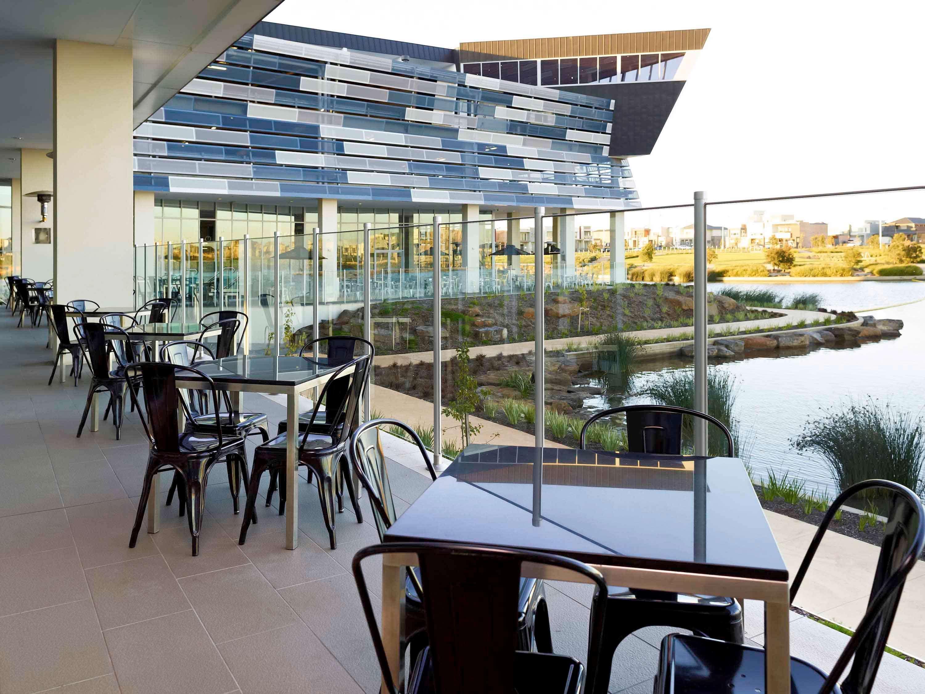 Mercure Melbourne Caroline Springs Exteriör bild